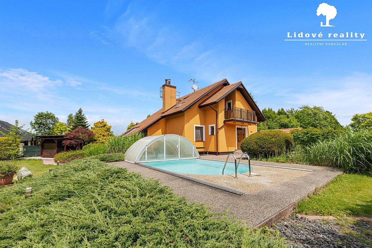 Prodej rodinného domu 226 m², pozemek 2359 m² – fotografie 2
