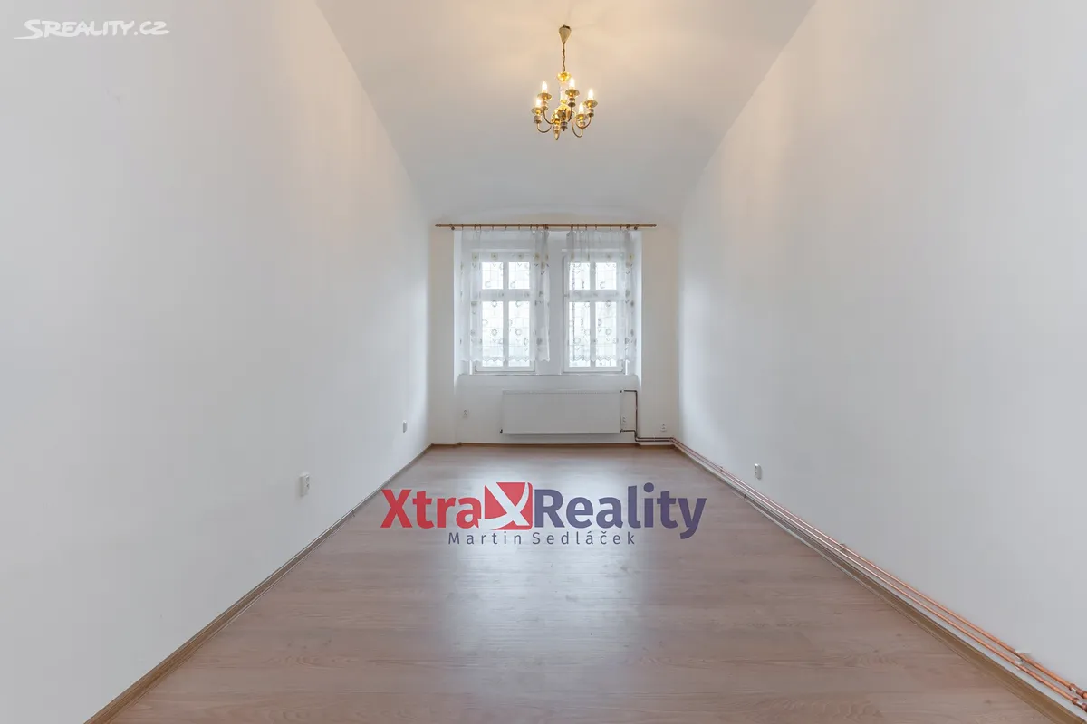 Prodej bytu 1+1 70 m² – pohled 2