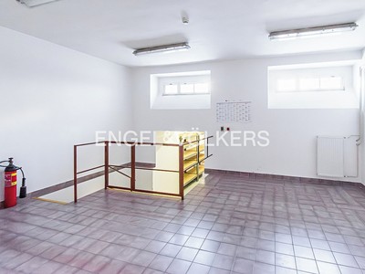 Комерційне приміщення в оренду, 140 м² (2 з 6)