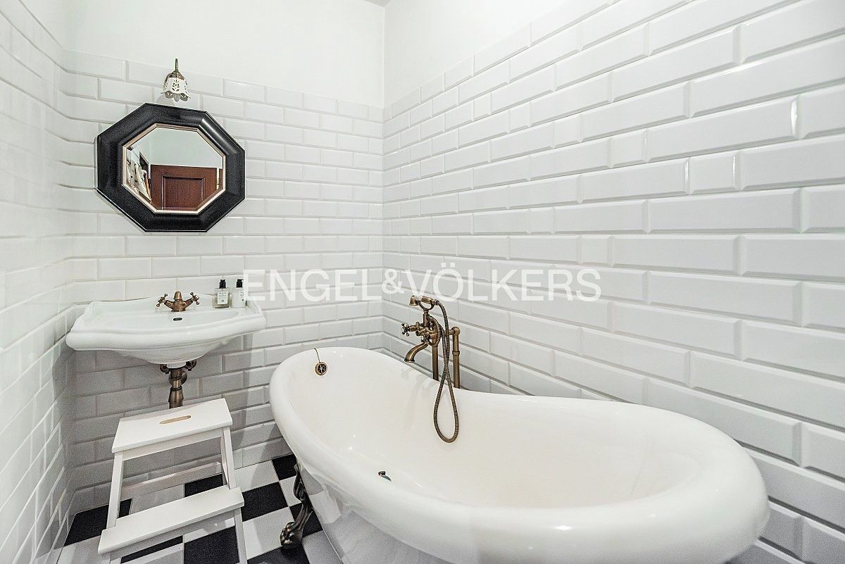 Pronájem rodinného domu 201 m², pozemek 104 m² – fotografie 5