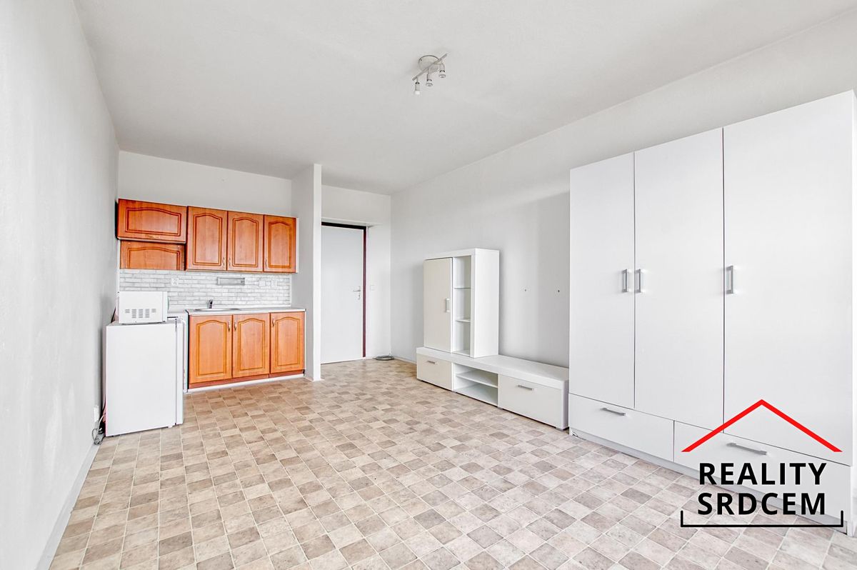 Pronájem bytu 1+kk 27 m² – fotografie 2
