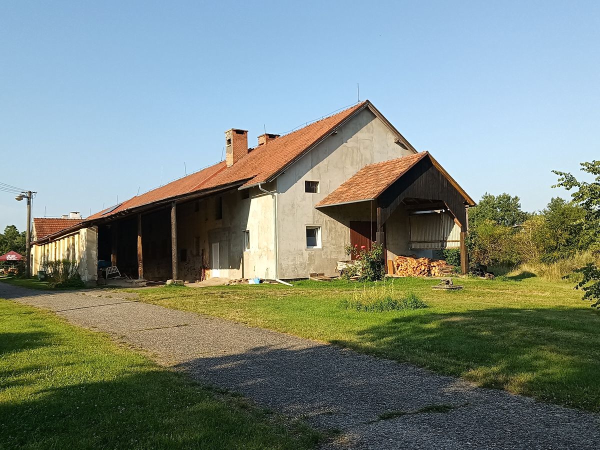 Prodej zemědělské usedlosti 2280 m², pozemek 12013 m² – fotografie 2