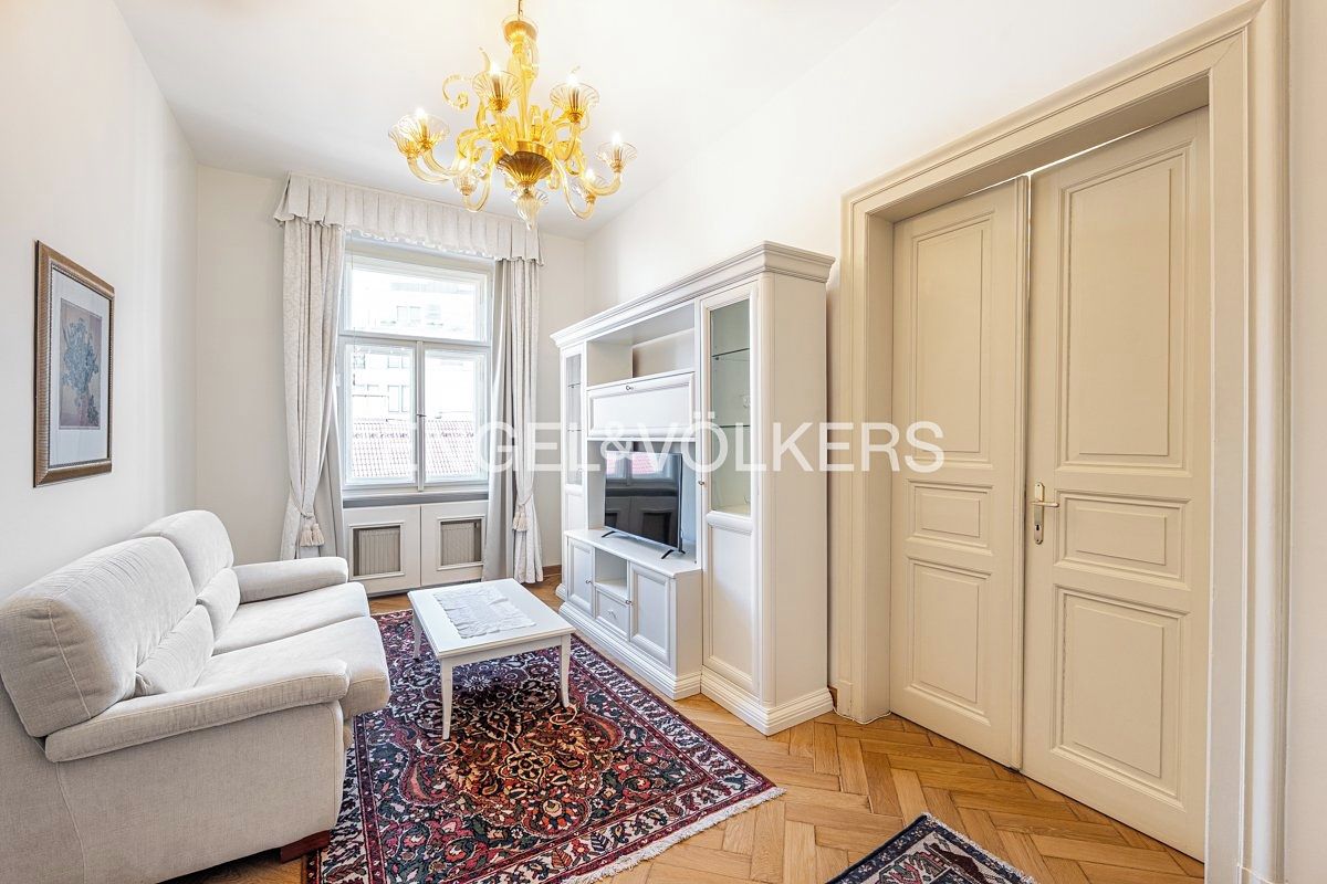 Pronájem bytu 3+kk 69 m² – fotografie 2