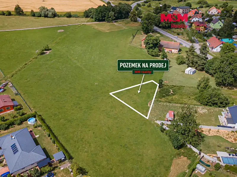 Prodej stavebního pozemku 606 m², Semanín – náhled fotky 1