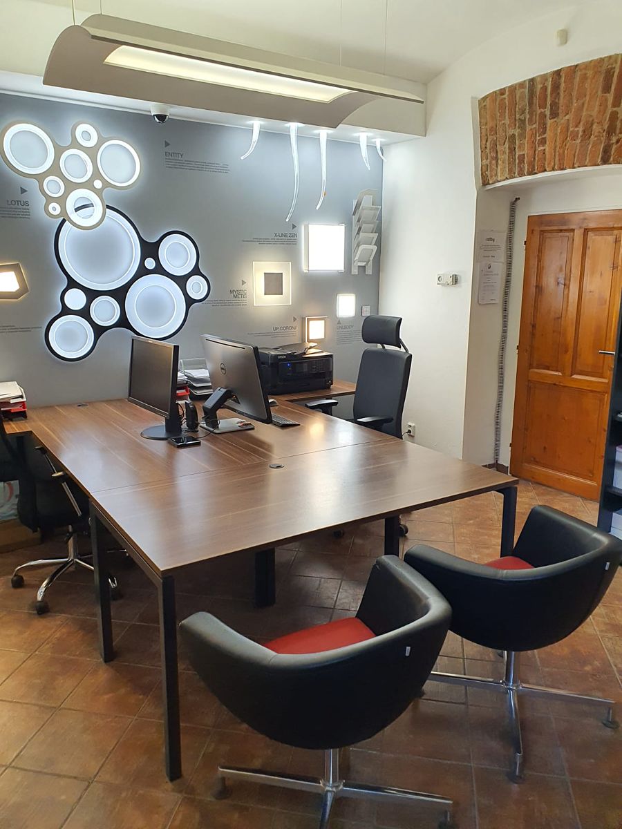 Pronájem obchodního prostoru 130 m² – fotografie 4
