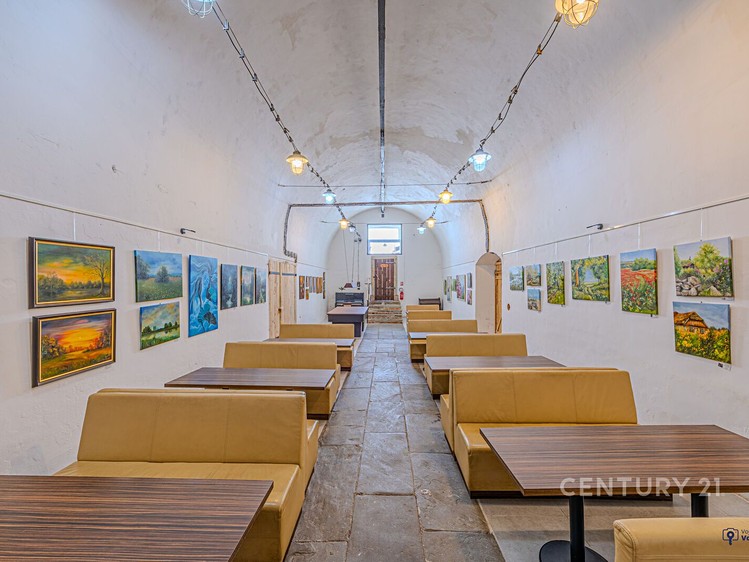 Prodej komerčního prostoru, 1 488 m² (12 z 23)