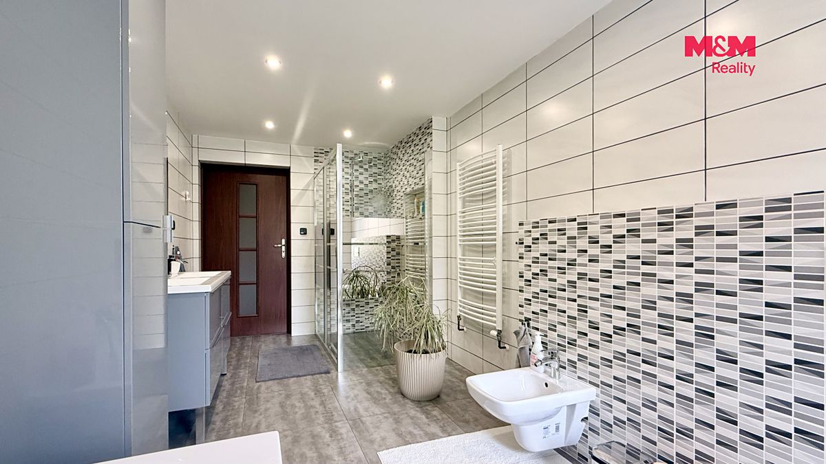 Prodej rodinného domu 98 m², pozemek 257 m² – fotografie 3