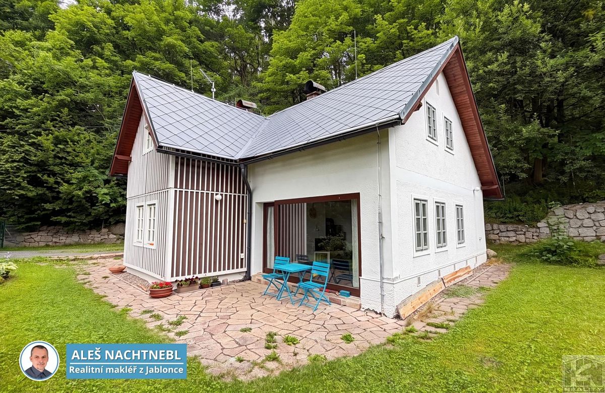 Prodej rodinného domu 115 m², pozemek 1895 m²