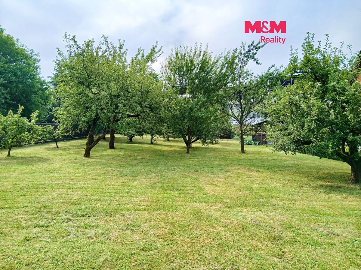 Prodej stavebního pozemku 1233 m²