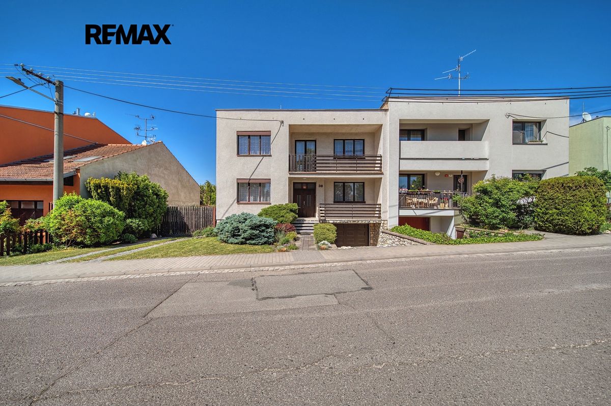 Prodej rodinného domu 166 m², pozemek 401 m² – fotografie 2
