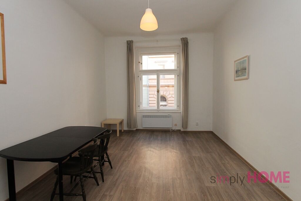 Pronájem bytu 1+1 40 m²