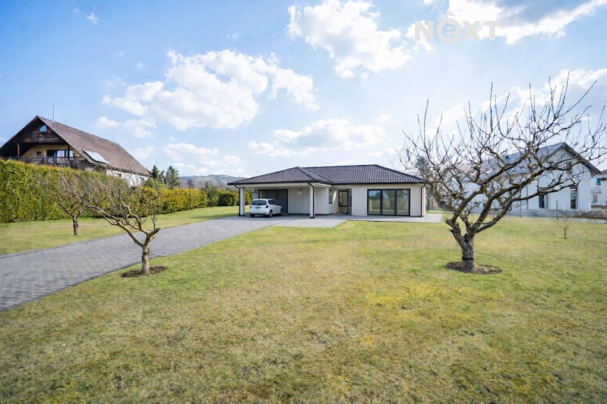 Prodej stavebního pozemku 817 m² – fotografie 2