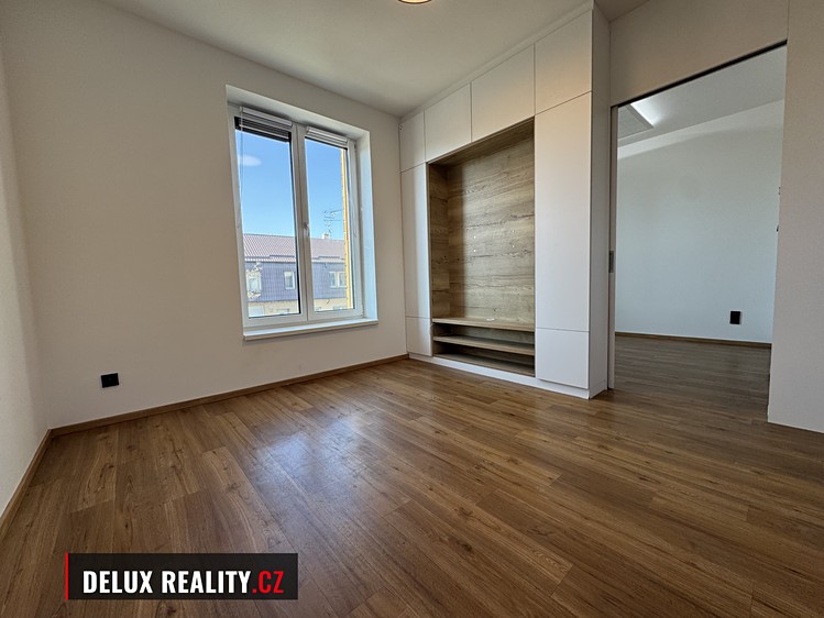Prodej bytu 2+kk, 34 m² (8 z 18)