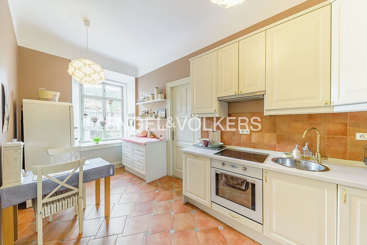 Pronájem bytu 2+1 59 m² – fotografie 3