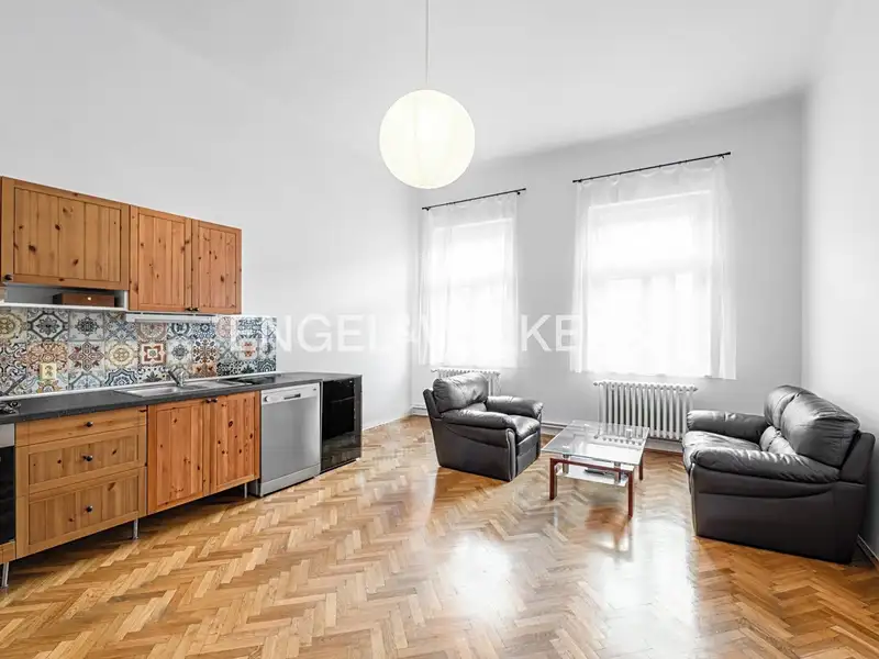 Prodej bytu 3+1 104 m², Praha – náhled fotky 1
