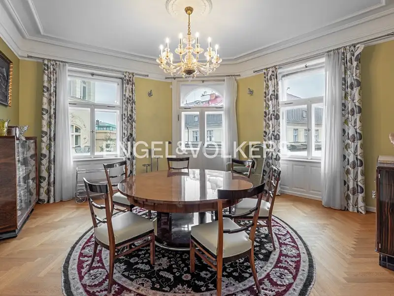 Pronájem bytu 5+1 184 m², Praha – náhled fotky 1