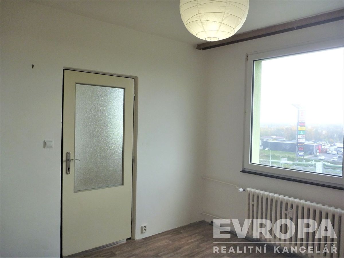 Pronájem bytu 1+1 36 m² – fotografie 3