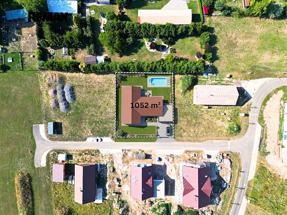 Prodej stavebního pozemku 1052 m² – fotografie 3