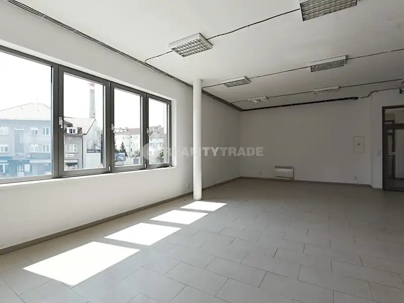 Pronájem obchodního prostoru 111 m², Strakonice – náhled fotky 3