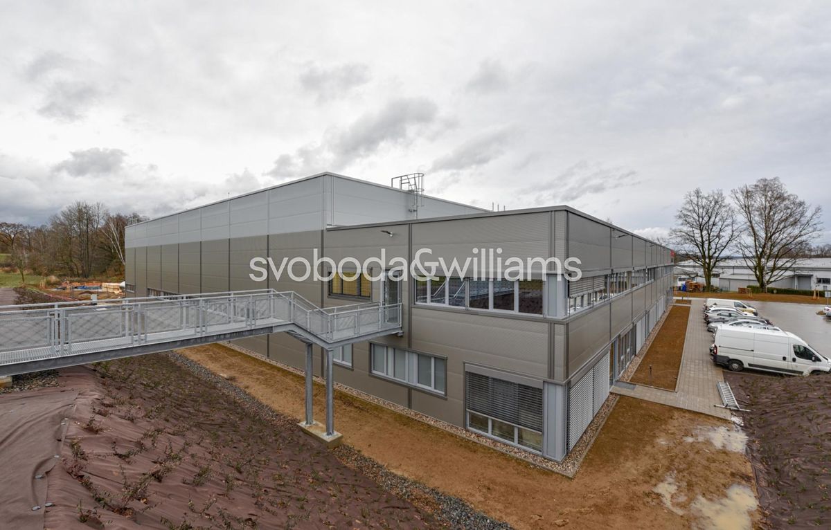 Pronájem skladového prostoru 5455 m² – fotografie 3
