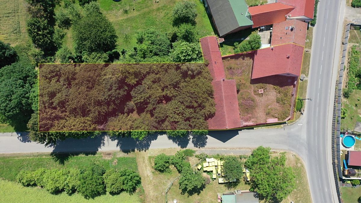Prodej stavebního pozemku 1639 m², Kučerov – fotka 1 z 3