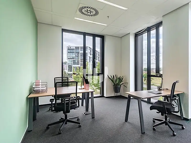 Pronájem kanceláře 337 m², Praha – náhled fotky 3