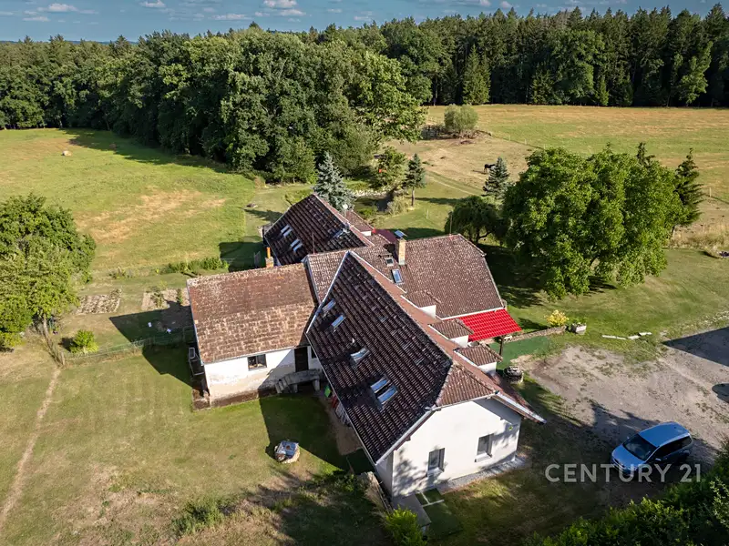 Prodej činžovního domu 600 m², Kamenný Újezd – náhled fotky 2