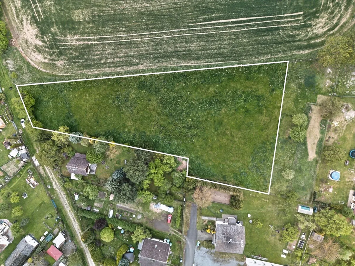 Prodej stavebního pozemku 4099 m²