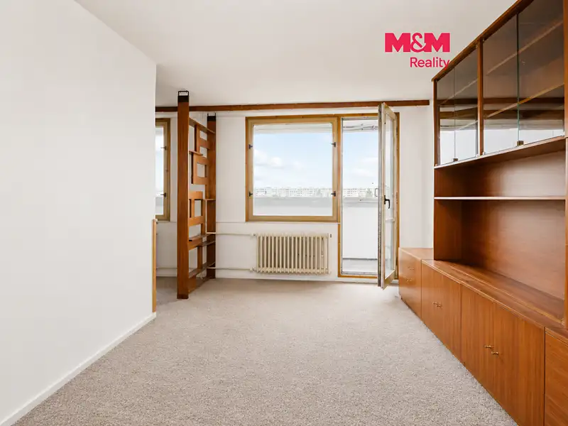 Prodej bytu 3+1 66 m², Praha – náhled fotky 1