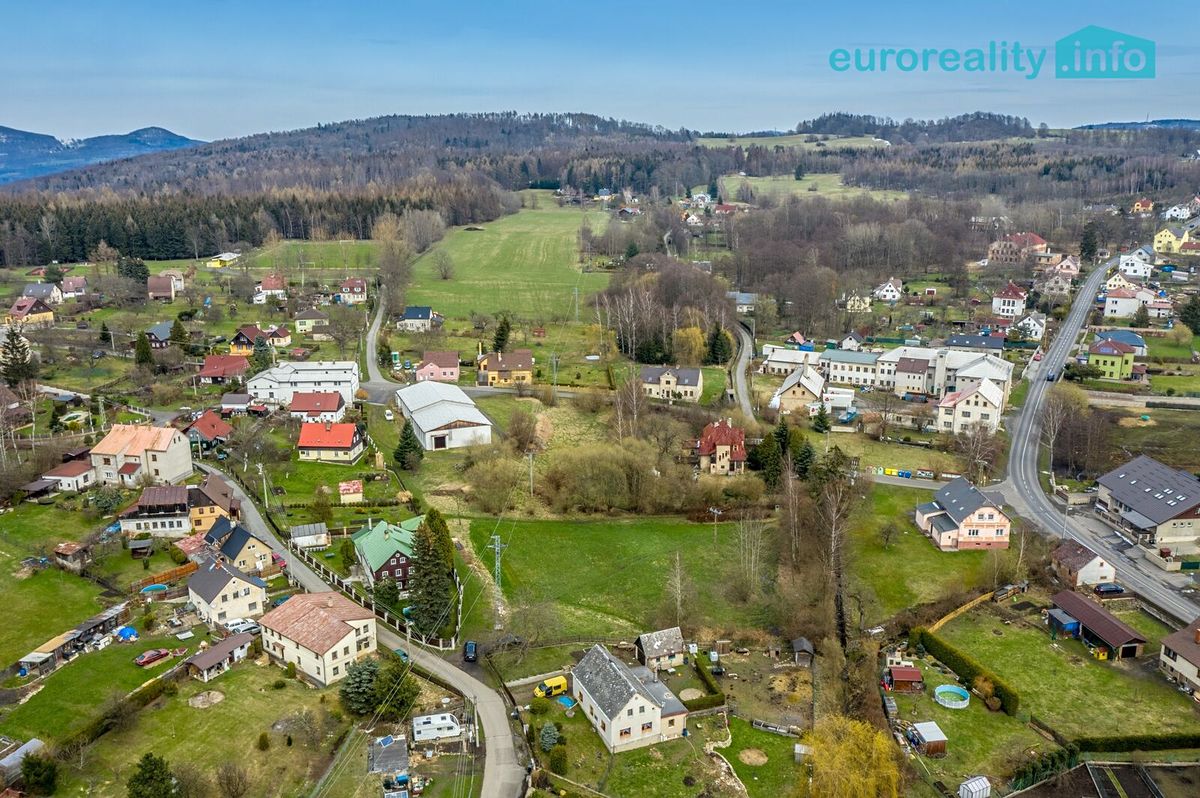 Prodej stavebního pozemku 3002 m² – fotografie 2