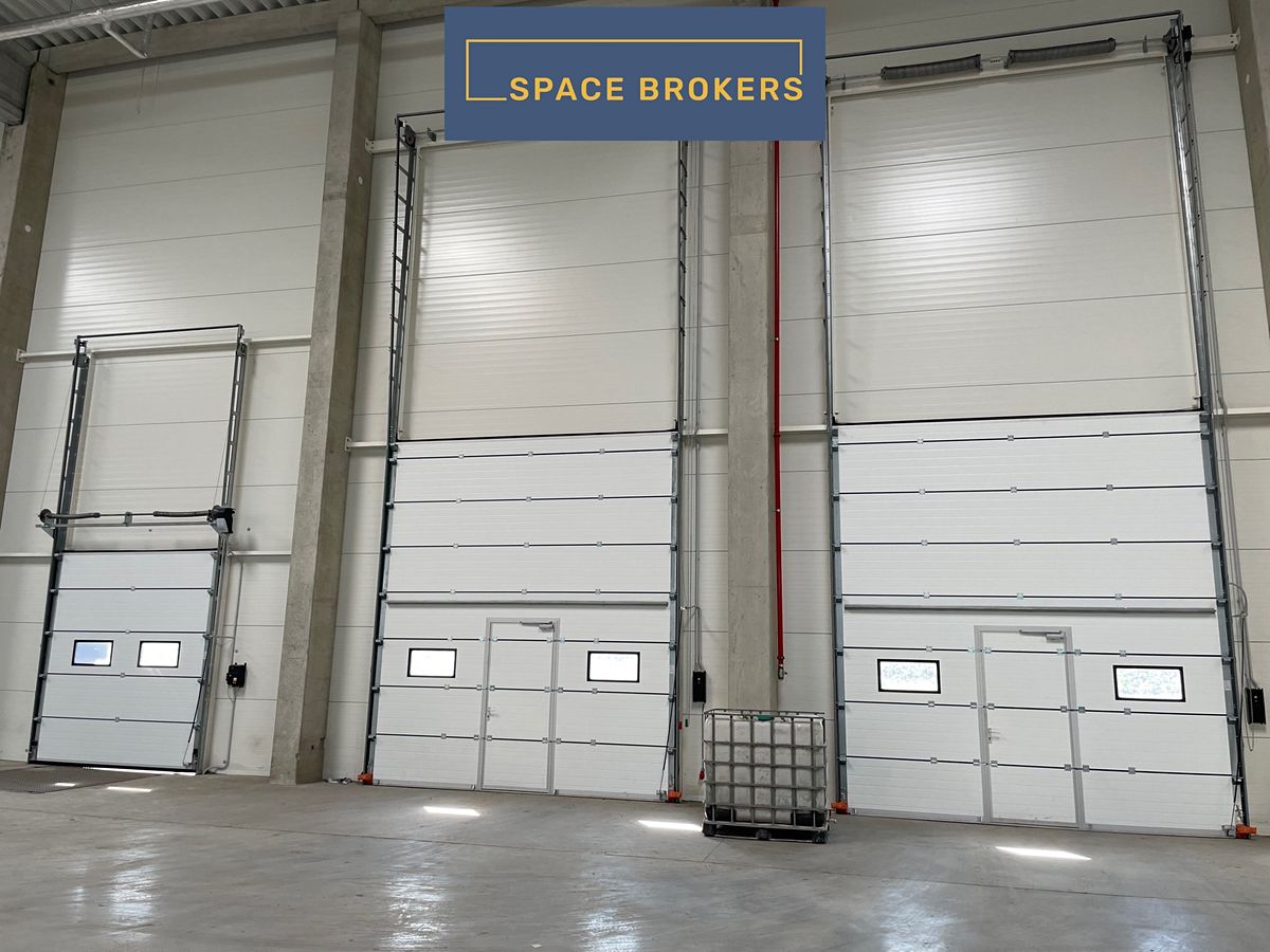 Pronájem skladového prostoru 4000 m² – fotografie 3