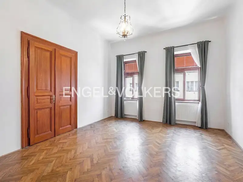 Prodej bytu 3+1 112 m², Praha – náhled fotky 2