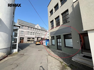 Pronájem obchodního prostoru 18 m²
