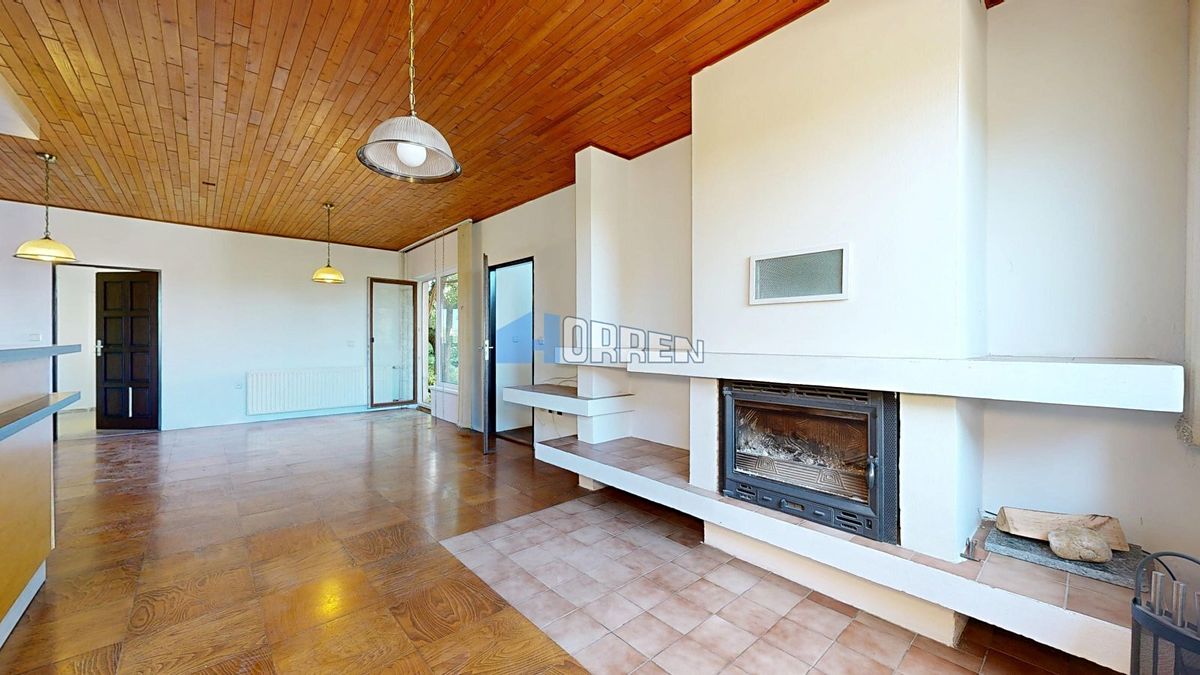 Prodej rodinného domu 250 m², pozemek 566 m² – fotografie 5
