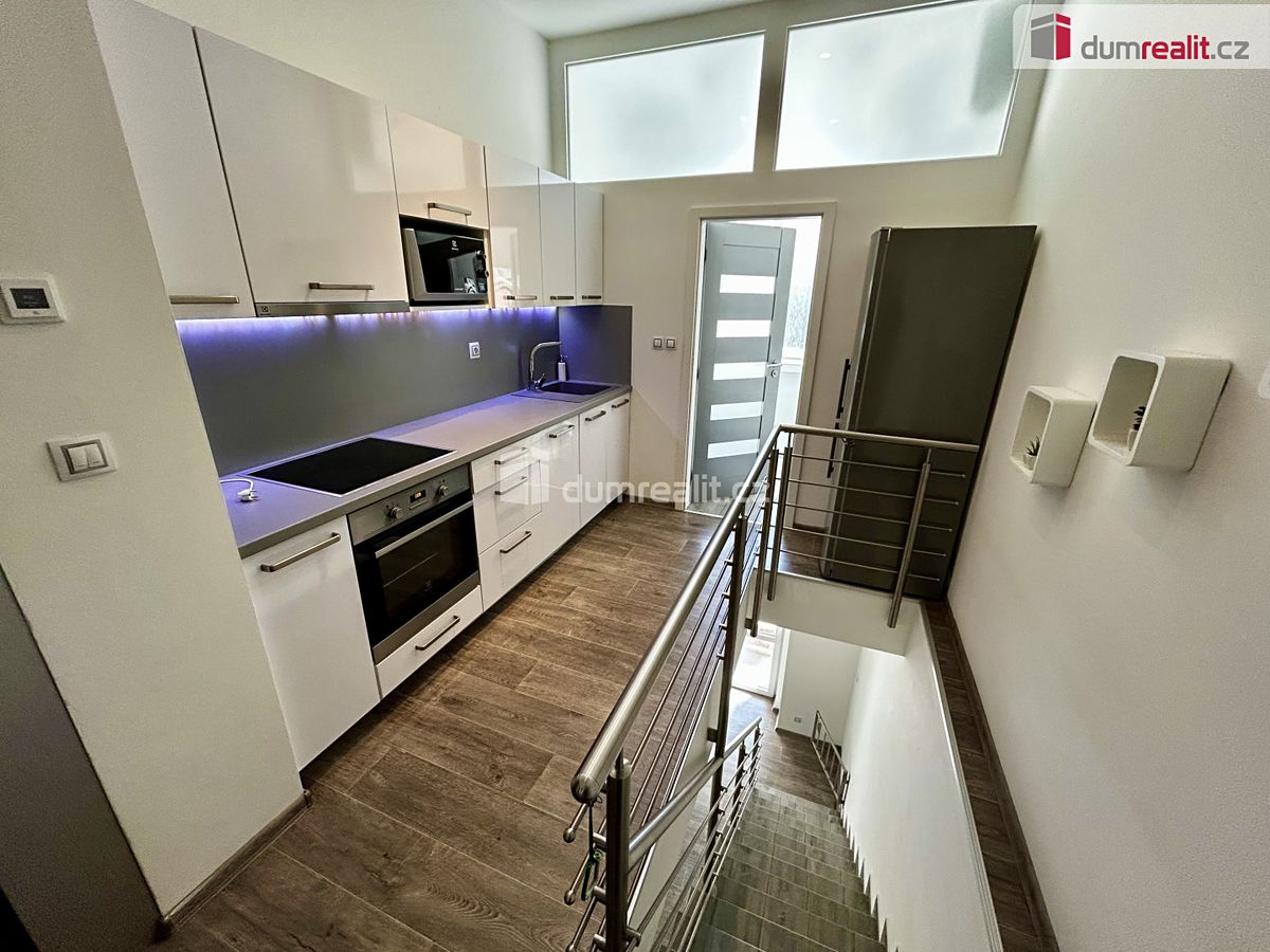 Pronájem bytu 2+1 60 m²