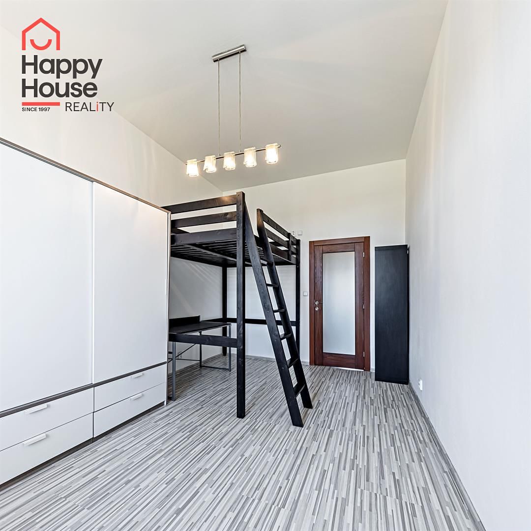 Pronájem bytu 1+1 38 m²