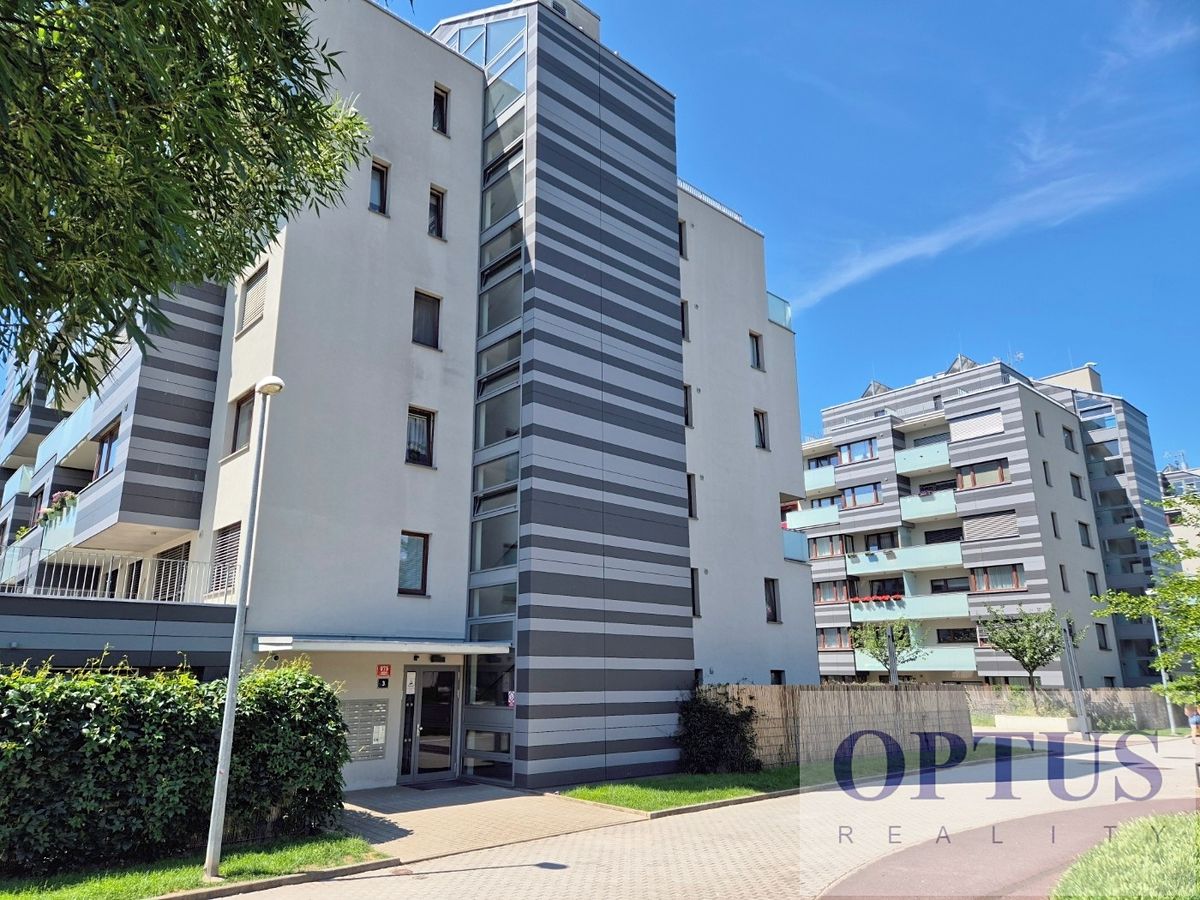 Pronájem bytu 2+kk 58 m²