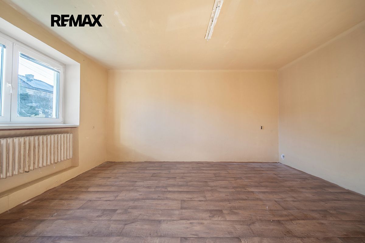 Prodej rodinného domu 118 m², pozemek 815 m² – fotografie 3