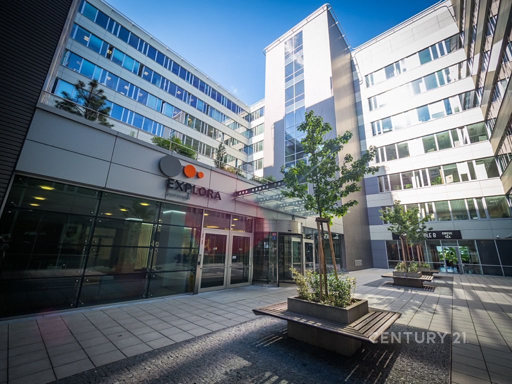 Pronájem kanceláře 4609 m²