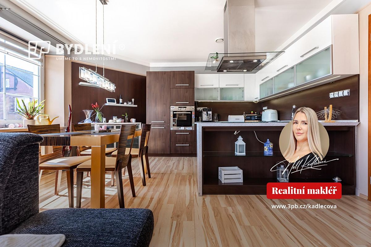 Prodej rodinného domu 317 m², pozemek 791 m²