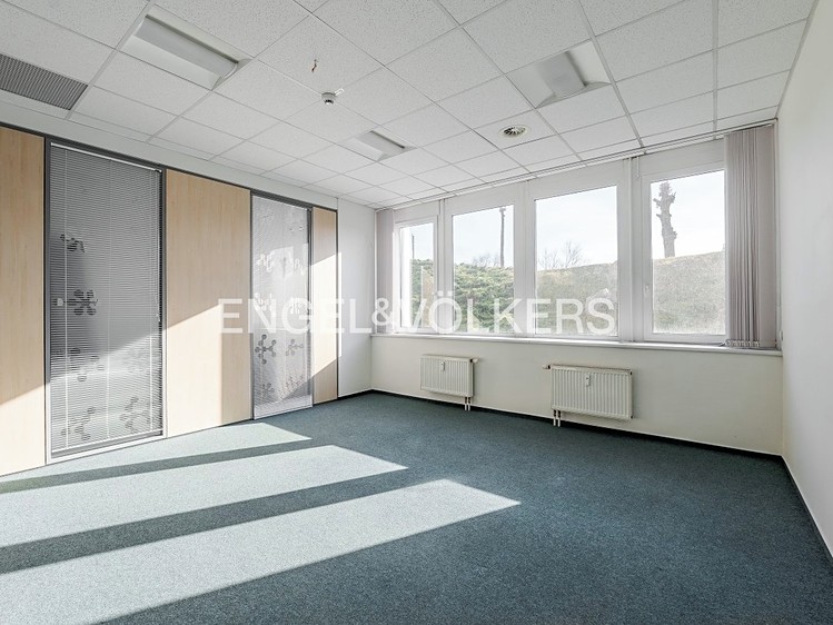 Комерційне приміщення в оренду, 390 м² (1 з 10)