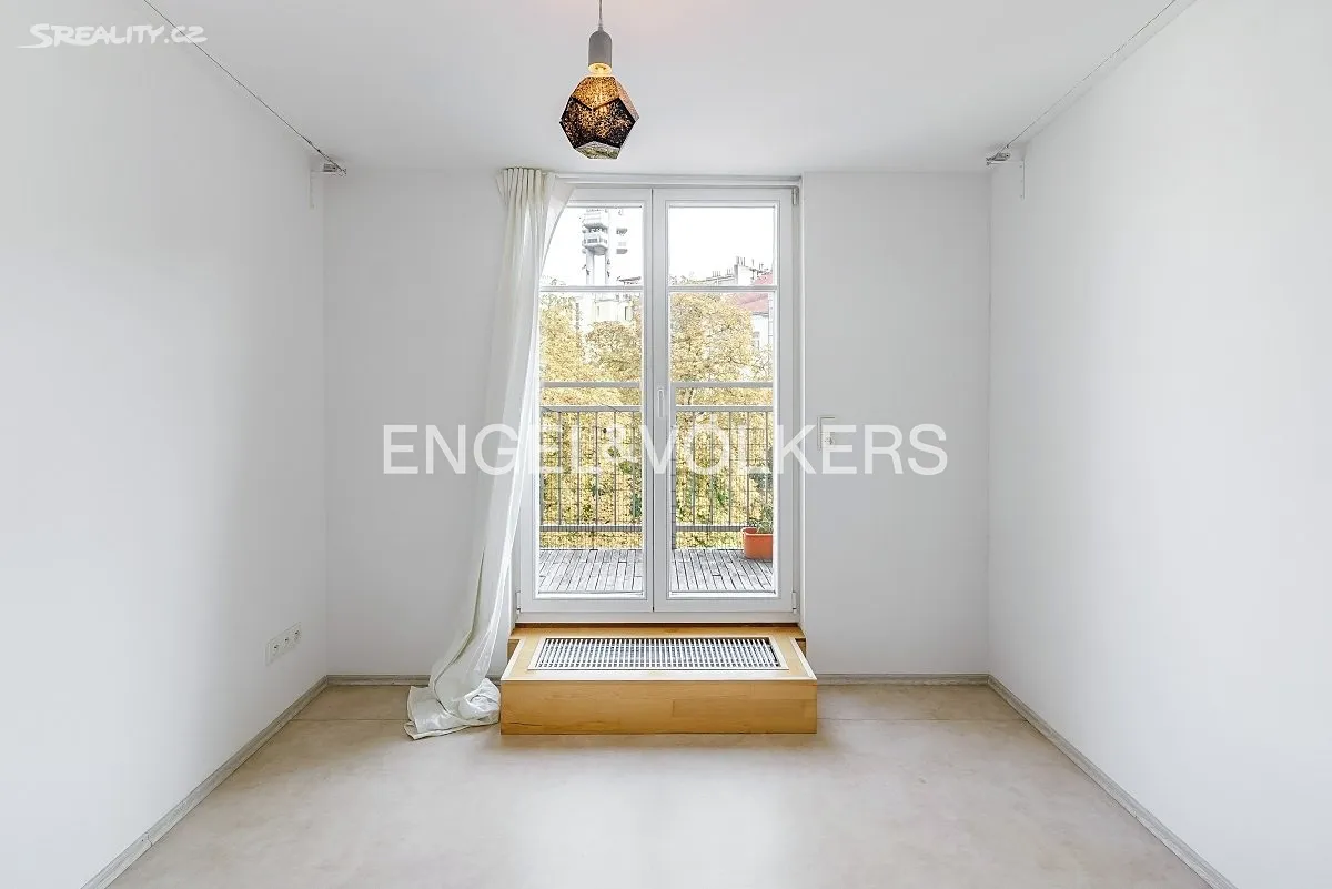 Pronájem bytu 3+kk 54 m², Praha