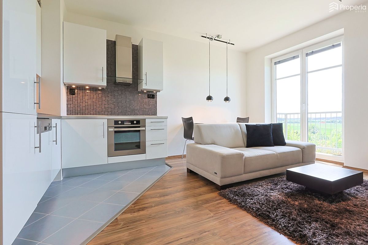 Pronájem bytu 3+kk 76 m²