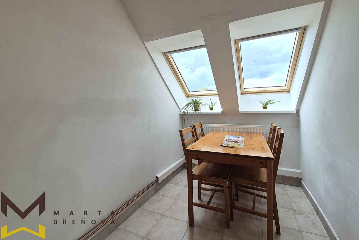 Pronájem kanceláře 18 m² – fotografie 3