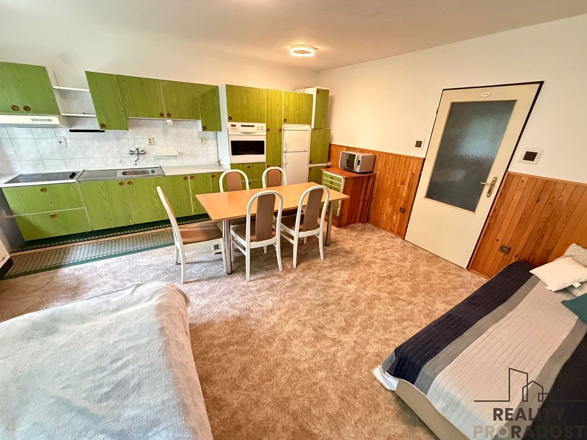 Prodej rodinného domu 132 m², pozemek 447 m² – fotografie 4
