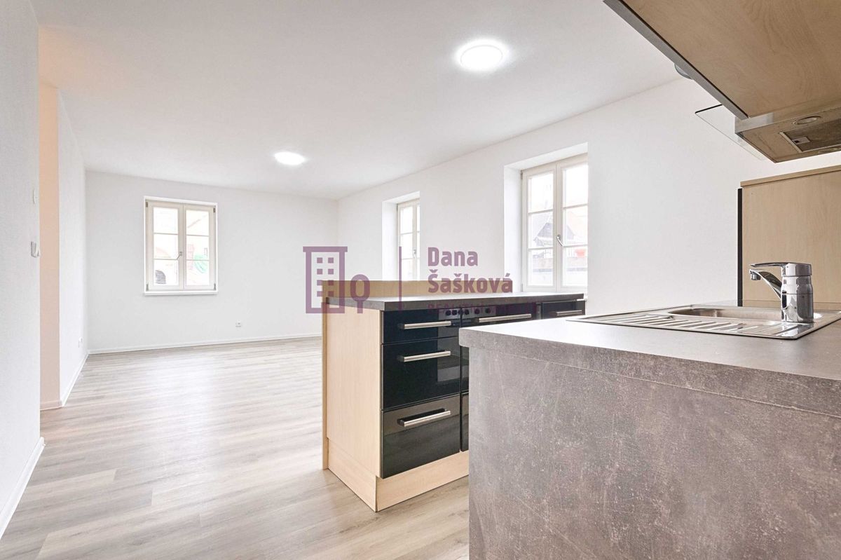 Pronájem bytu 3+kk 57 m²