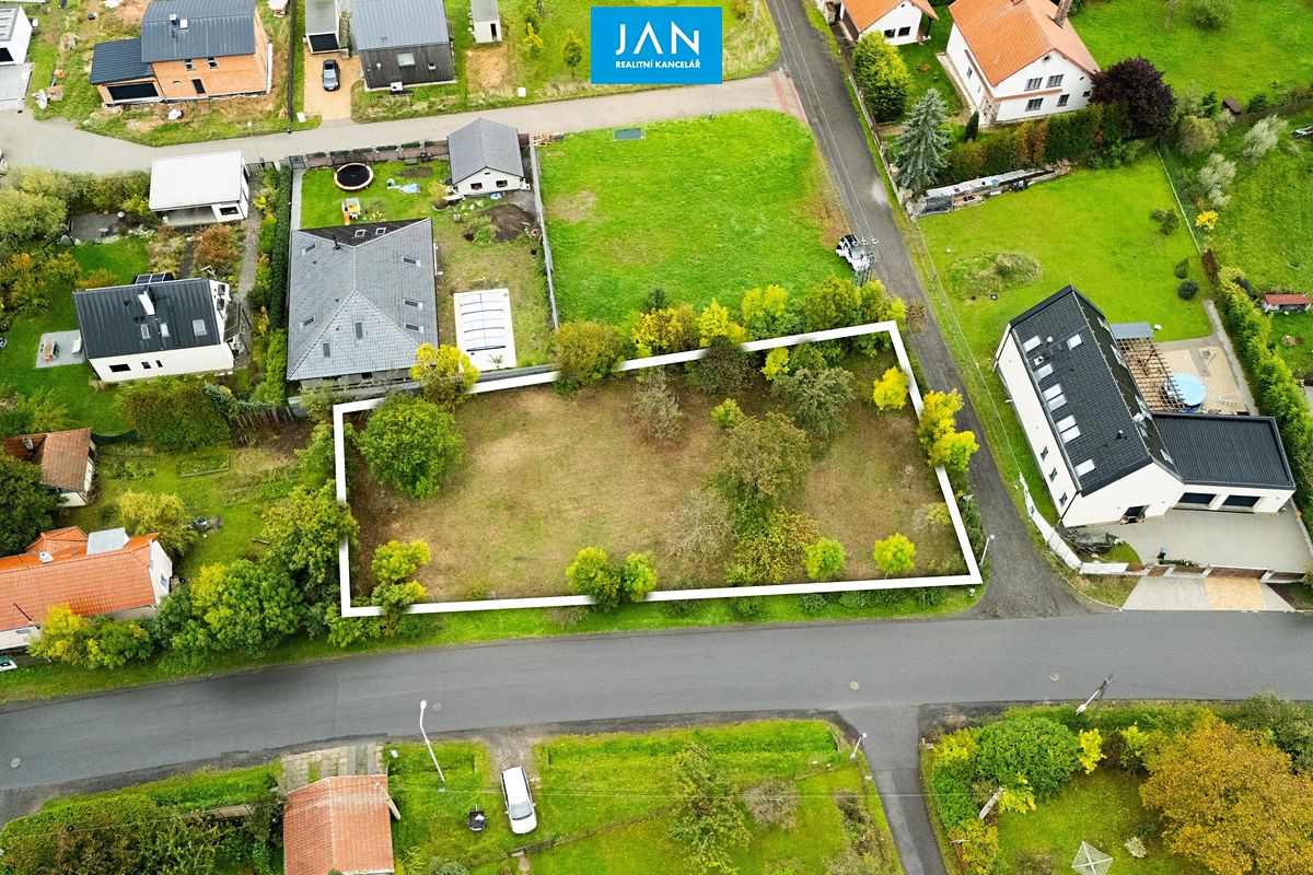 Prodej stavebního pozemku 1167 m² – fotografie 3