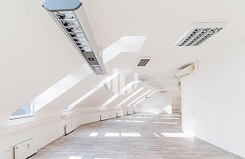 Pronájem kanceláře 234 m² – fotografie 3