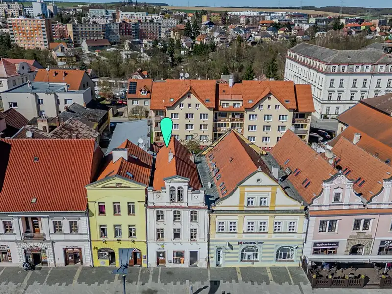 Prodej rodinného domu 352 m², pozemek 315 m², Stříbro – náhled fotky 2