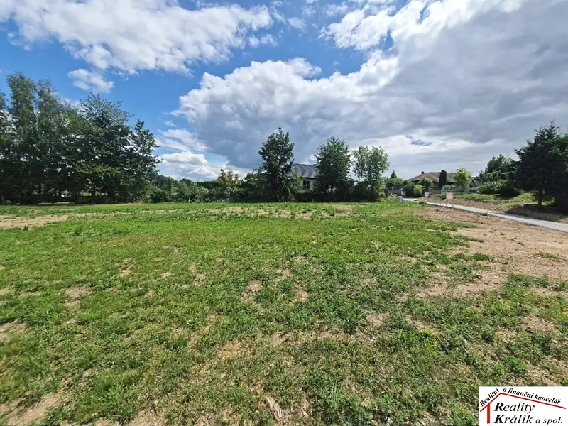 Prodej stavebního pozemku 895 m², Zbraslavice – náhled fotky 2